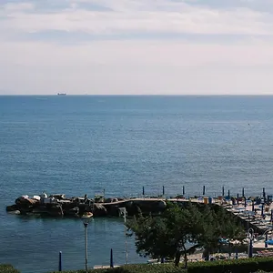 Riviera Bed & Breakfast Castiglioncello